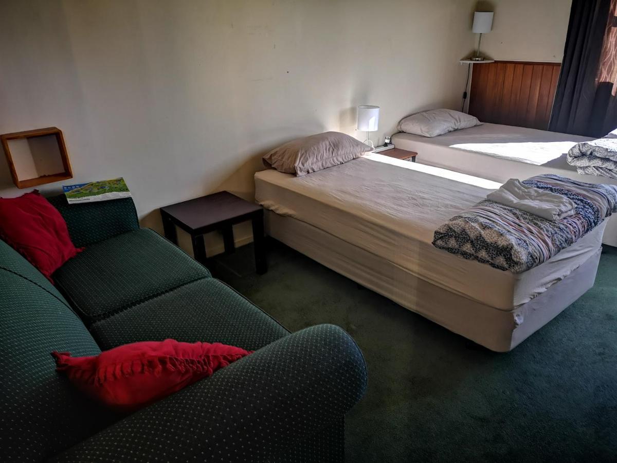 Mountain Jade Backpackers,Private Rooms & Studios Хокитика Екстериор снимка