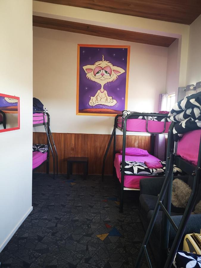 Mountain Jade Backpackers,Private Rooms & Studios Хокитика Екстериор снимка