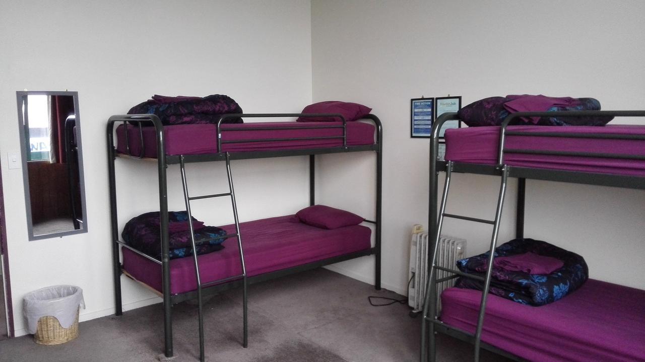 Mountain Jade Backpackers,Private Rooms & Studios Хокитика Екстериор снимка