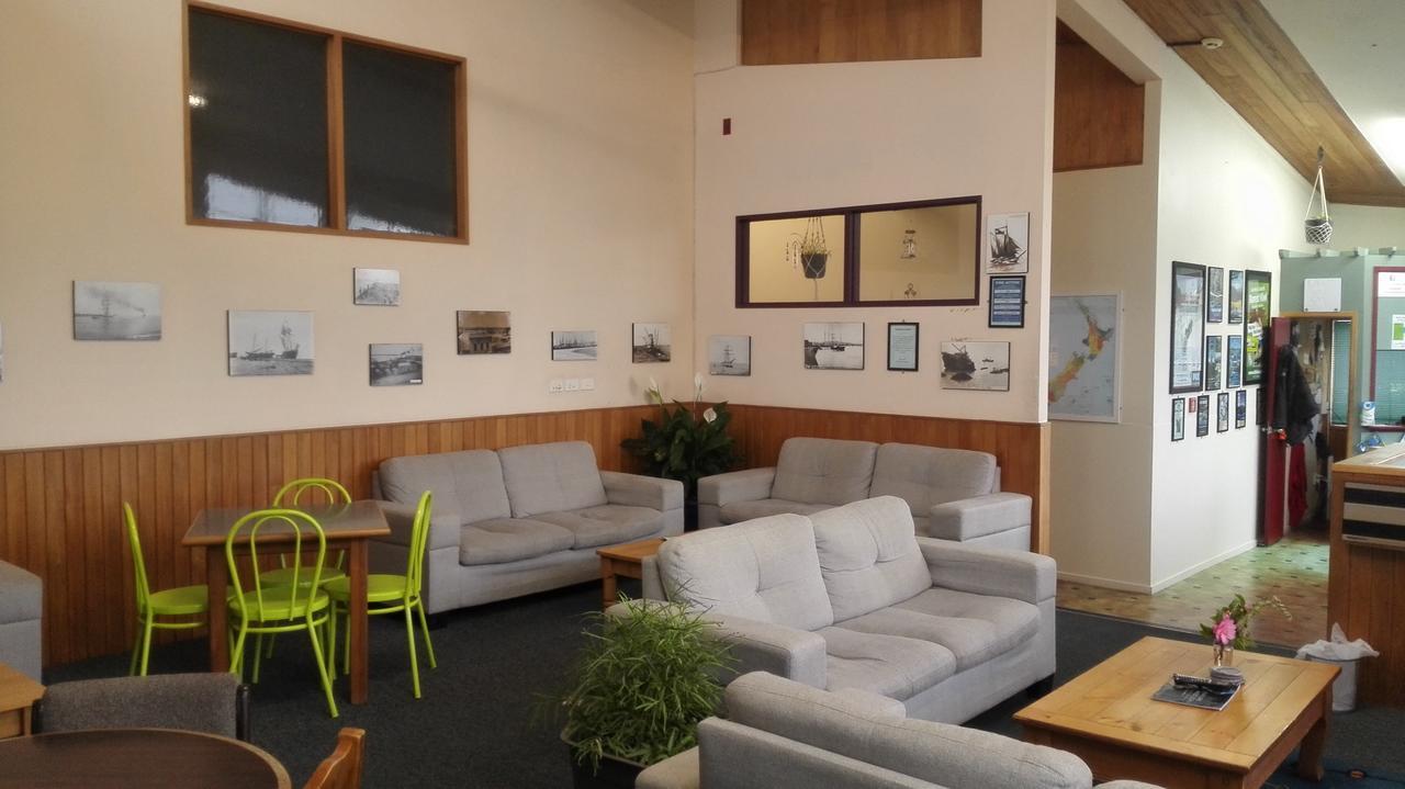 Mountain Jade Backpackers,Private Rooms & Studios Хокитика Екстериор снимка