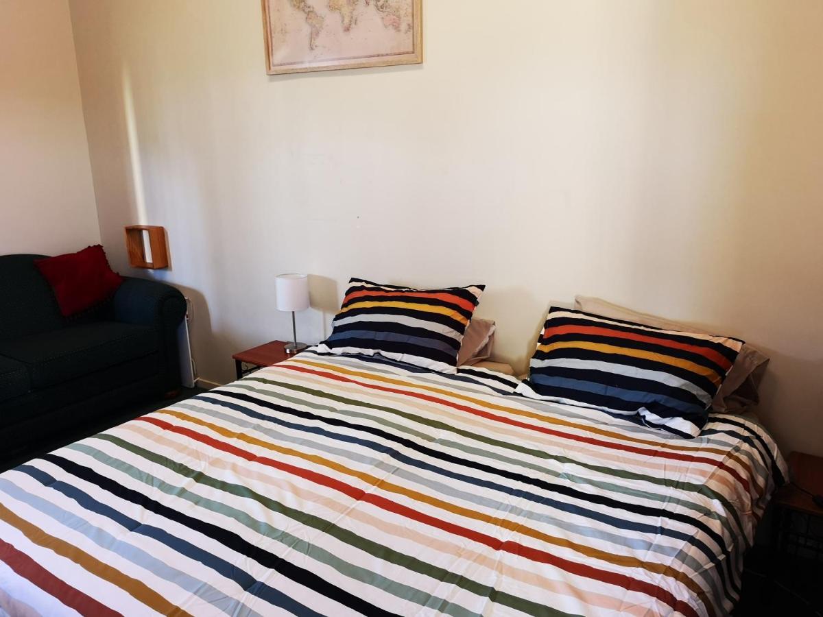 Mountain Jade Backpackers,Private Rooms & Studios Хокитика Екстериор снимка