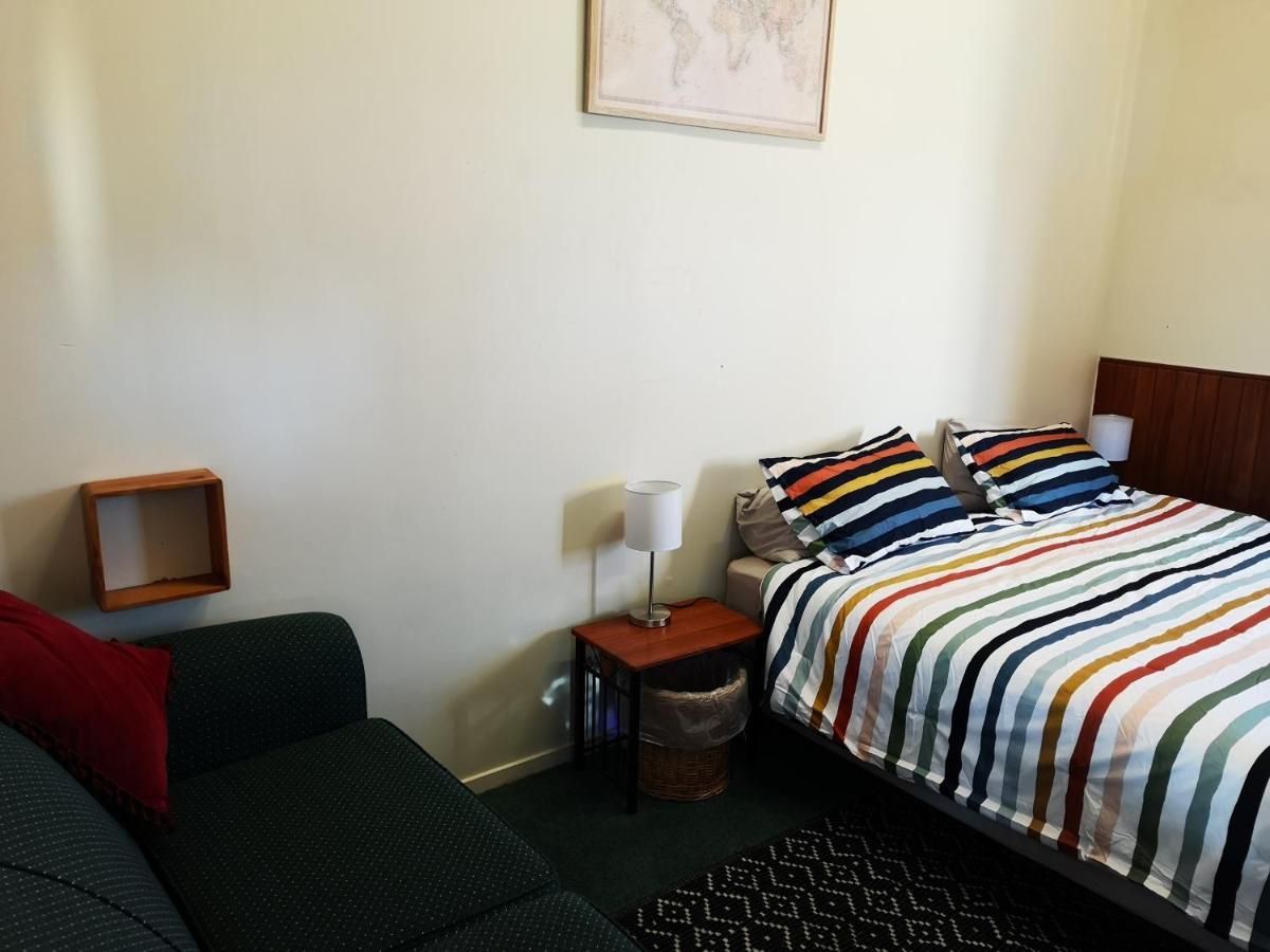 Mountain Jade Backpackers,Private Rooms & Studios Хокитика Екстериор снимка